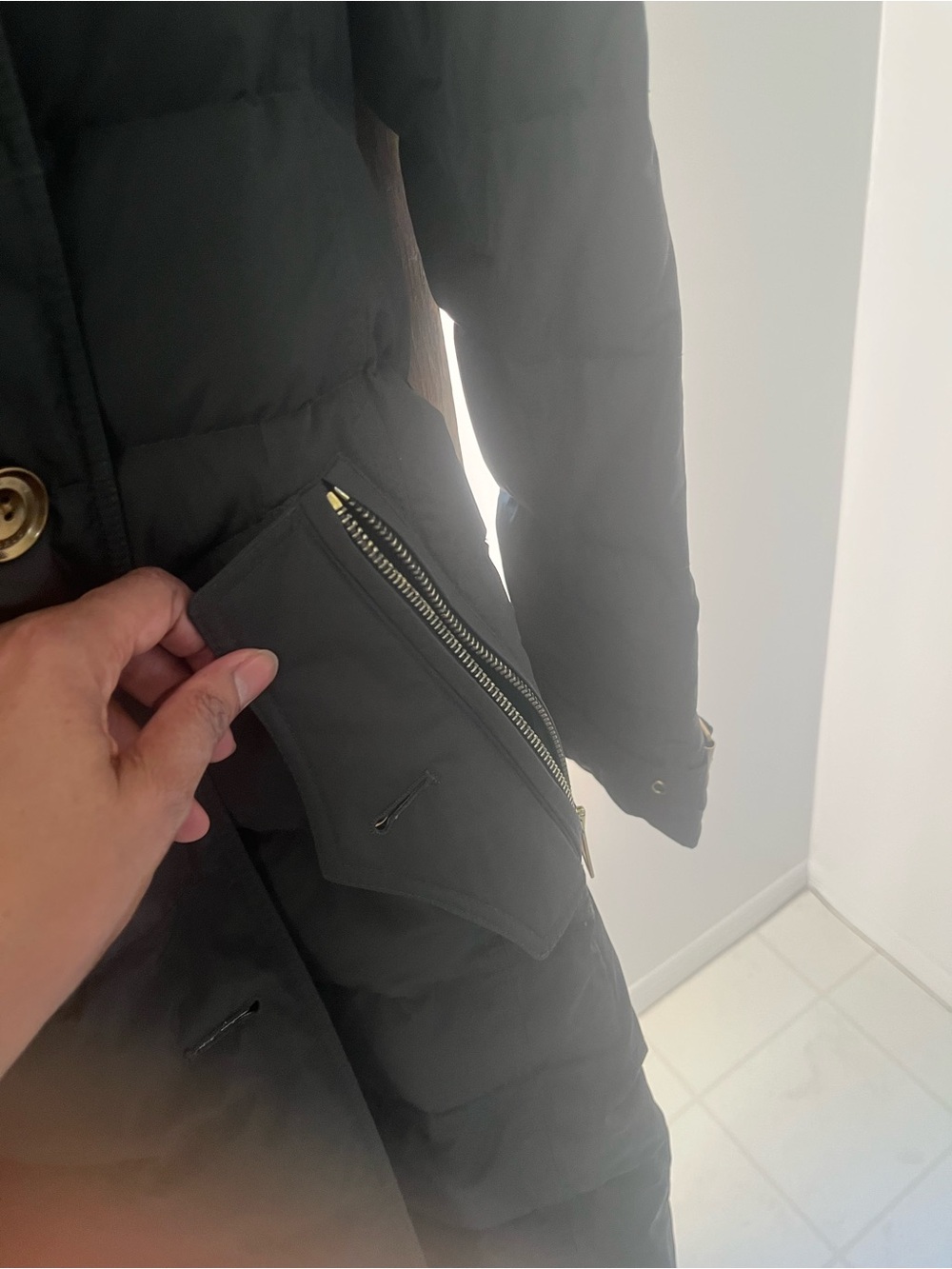 Burberry dark olive green Quilted Double-Breasted Coat with Gold Buttons - Picture 8 of 14